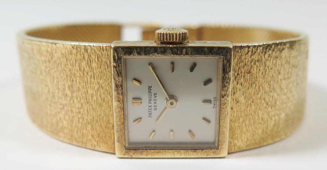 A Patek Philippe Ladies 18ctGold Wristwatch with integral bracelet, 62.2g, inner and outer box - Image 4 of 4