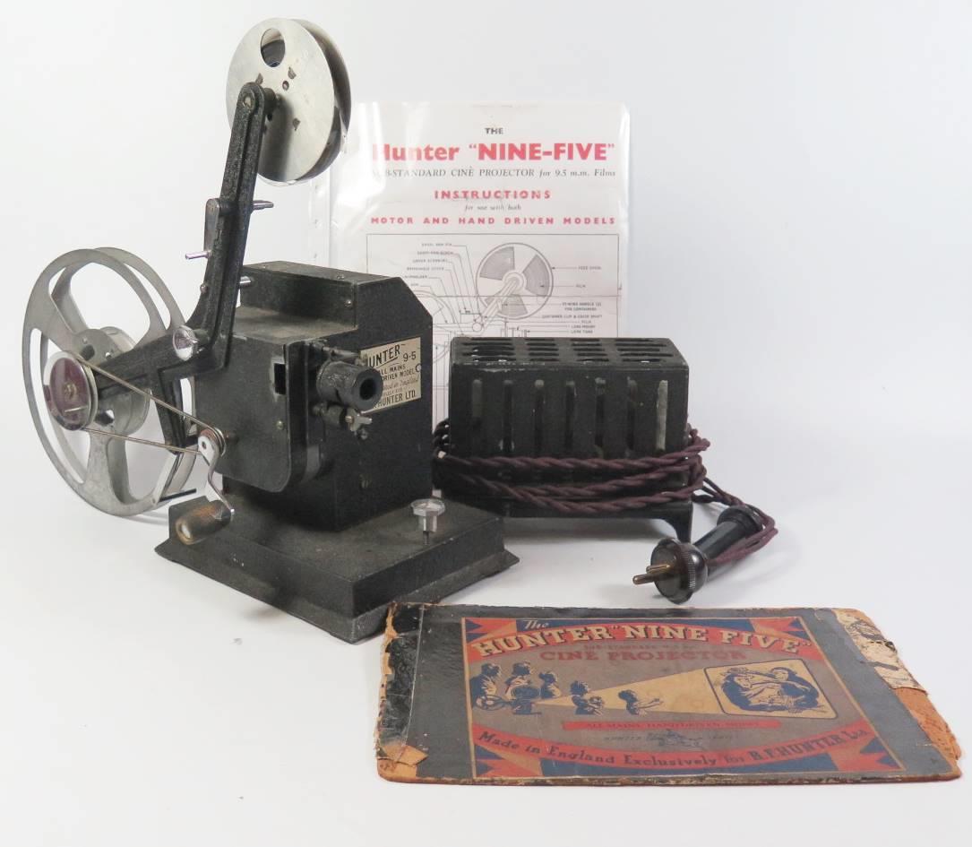 A HUNTER 9-5 All Mains Hand Driven Projector