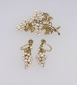 A 9ct gold grape vine brooch and matching drop earrings set with pearls, approx 13.20gms.