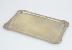 A Geo V silver rectangular tray, 26cm x 18cm, approx 9.90oz.