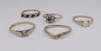 Five 9ct dress rings set with various stones, approx 7.9g