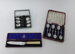 A set of six Geo V silver teaspoons in the antique style maker 'SM', cased, cased knife with