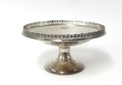 Mappin & Webb, a Geo V silver comport, approx 13.27oz, with pierced gallery border, diameter 22cm.