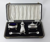 Salters Company, a five piece condiment set, cased, approx 6.90oz.