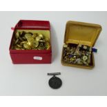 A box of various military buttons also a Great War medal awarded to Gnr.H.W.Sanders RA, some