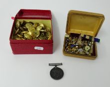 A box of various military buttons also a Great War medal awarded to Gnr.H.W.Sanders RA, some