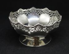 A Geo V pierced border silver sweet meat dish, dated 1912, approx. 63.5gms.