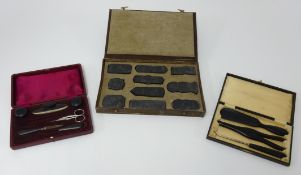 Set of printing blocks, and two vintage travel sets, manicure and gloves, all cased (3).