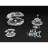Swarovski Crystal, small collection of ornaments including shell with pearl, Kitten lying with
