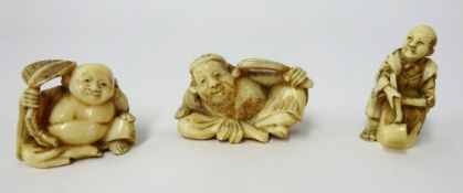 Three antique carved ivory Netsuke's (3).