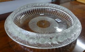 Lalique, a glass bowl with a Marguerite pattern, etched signature to base 'Lalique, France',