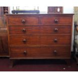 A George III mahogany chest of drawers, width 110cm.