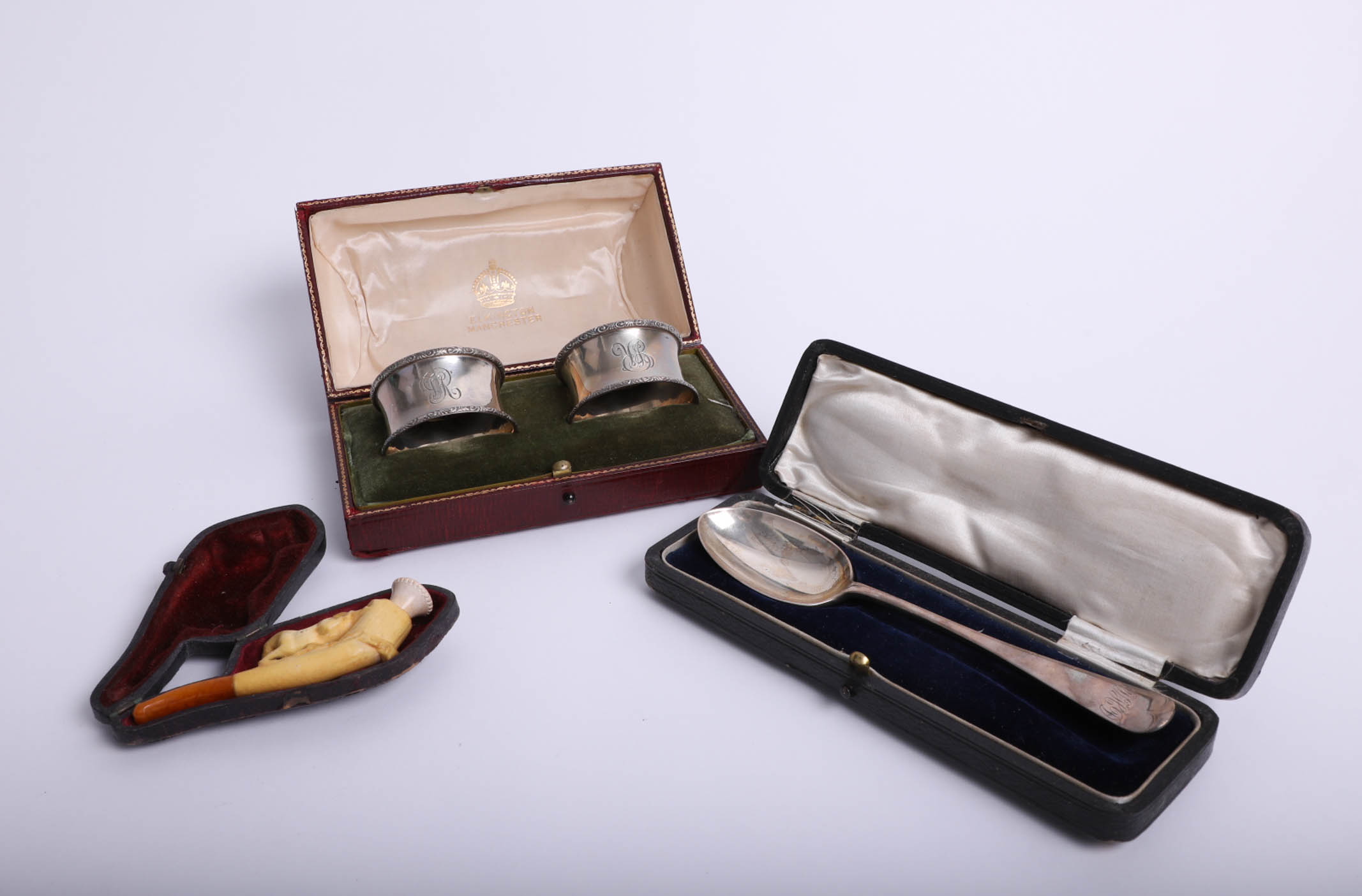 A pair Geo V Elkington & Co silver napkin rings boxed, silver christening spoon and Meerschaum