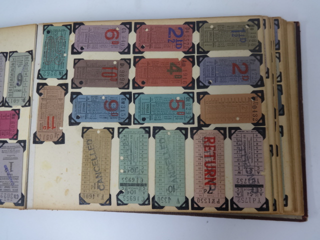 An interesting collection of original tram tickets in album, approximately 200. - Bild 11 aus 12