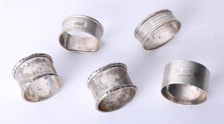 Five silver napkin rings (5)