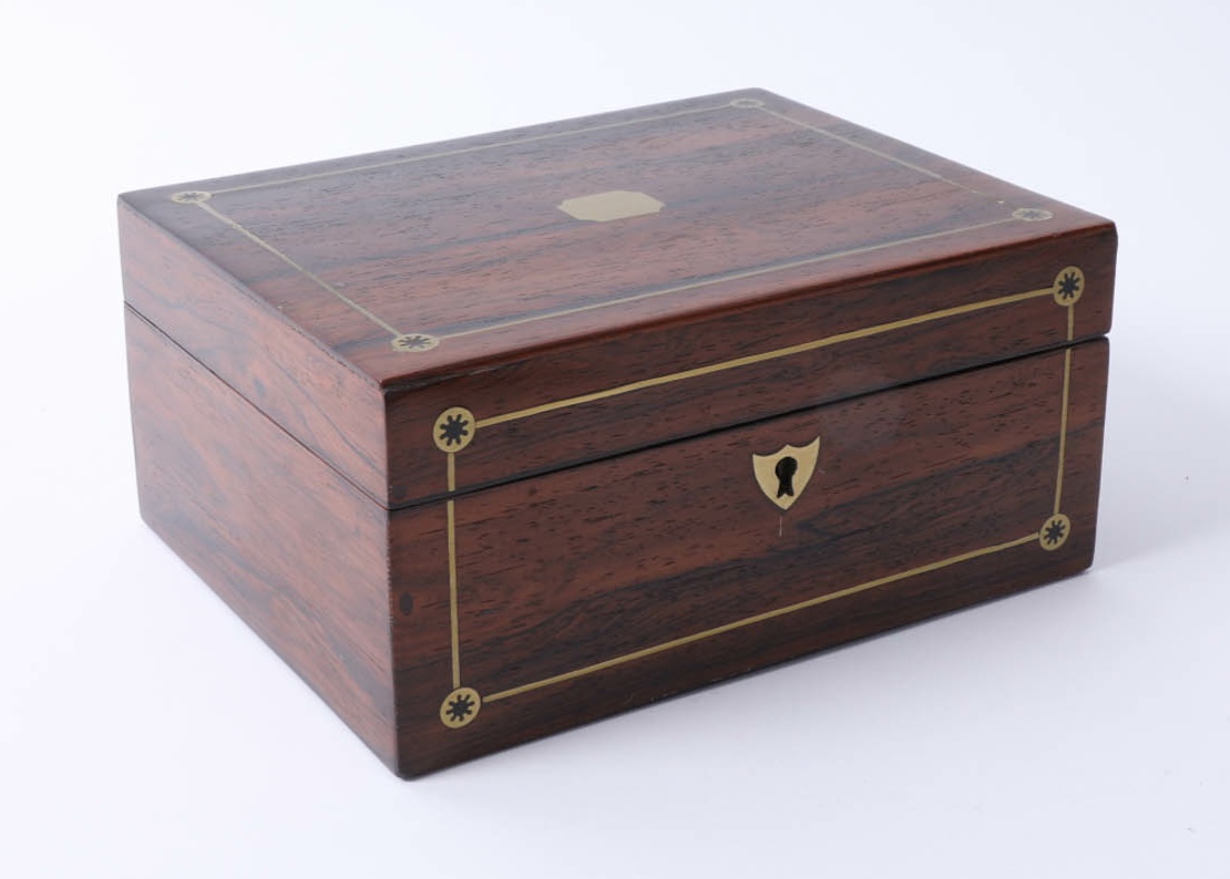 Victorian rosewood sewing box with fitted interior and brass inlay with key, 20cm wide