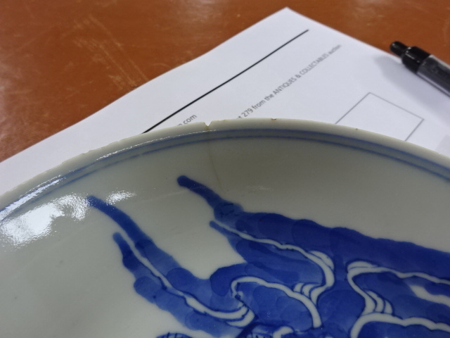 A Chinese porcelain blue and white saucer dish with four underglaze figures marks to the base, - Image 7 of 8