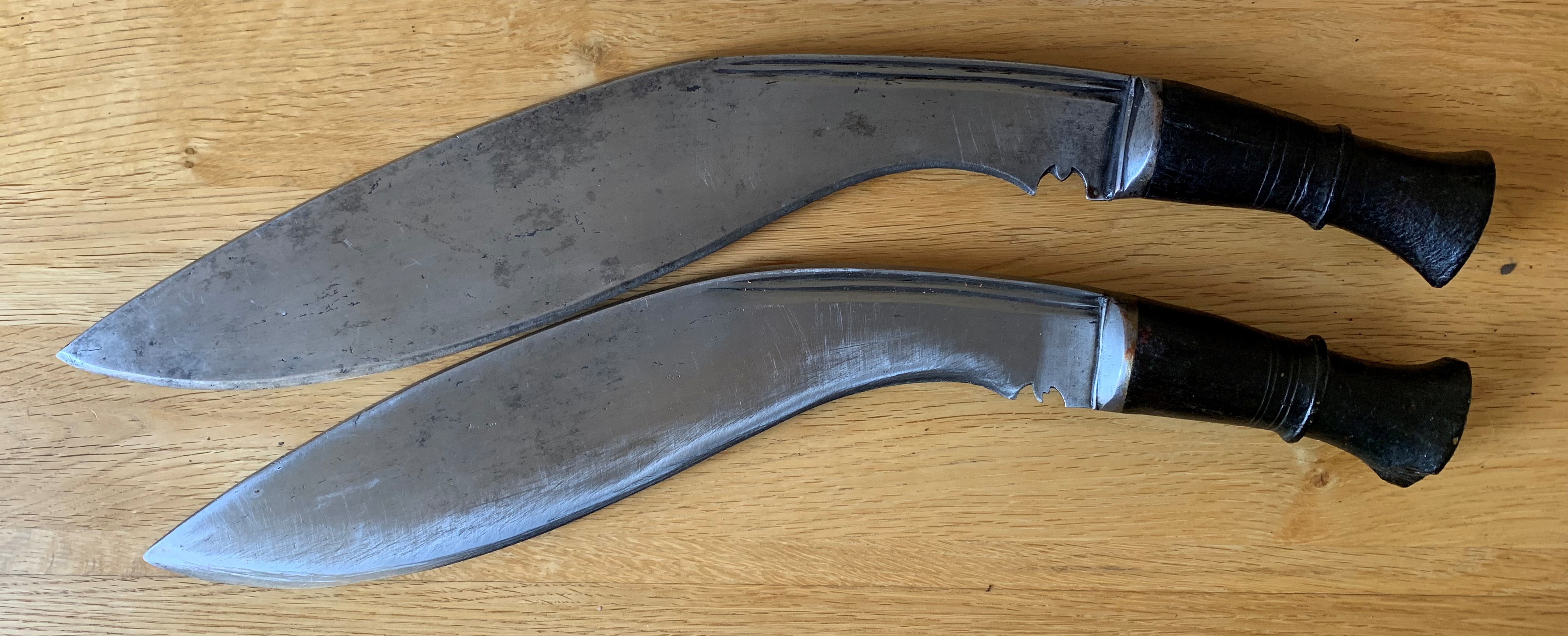 Two very early 20th Century Nepal Army Issue kukri, The larger one; has a blade length of 37cm, with - Image 2 of 5