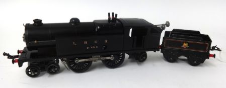 A Hornby O gauge clockwork 'LNER 5154' locomotive and tender.