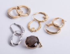 Various 9ct gold earrings, approx 7.70g, also various modern pendants etc.