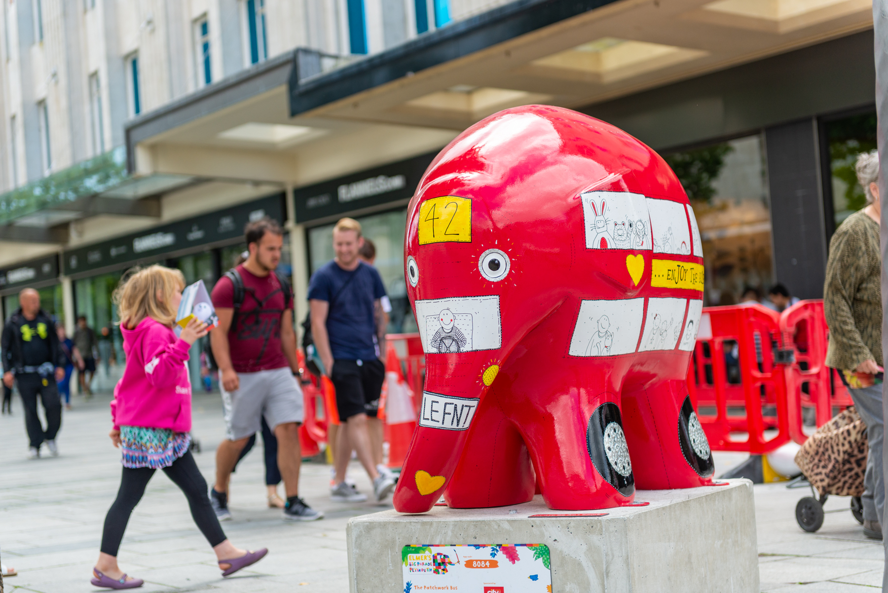 'The Patchwork Bus' by Traci Moss. Sponsored by Plymouth Citybus - Image 3 of 9