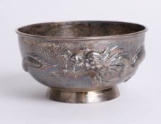 A Shanghai Chinese silver bowl decorated with dragons, 173.9g.