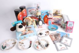 Large collection of mixed Wallace and Gromit novelty's.