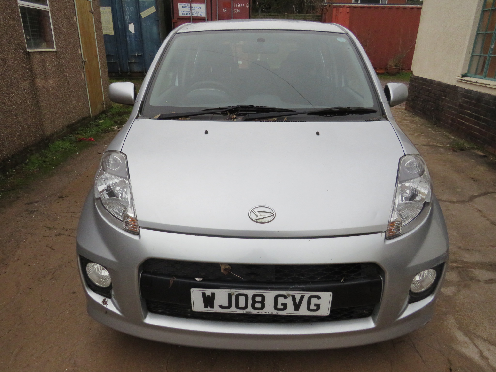 FROM DECEASED ESTATE - SILVER DAIHATSU SIRION SX FIVE DOOR HATCHBACK, WJ08 GVG REGISTERED 04/03/ - Image 6 of 24