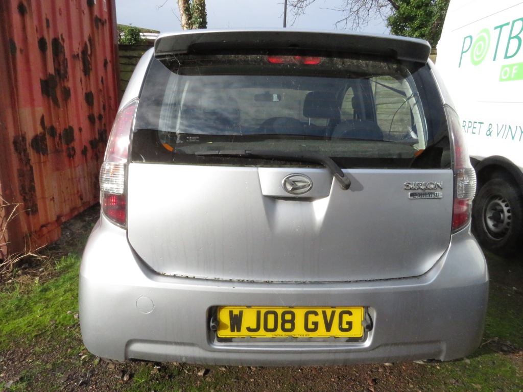 FROM DECEASED ESTATE - SILVER DAIHATSU SIRION SX FIVE DOOR HATCHBACK, WJ08 GVG REGISTERED 04/03/ - Image 5 of 24