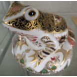 ROYAL CROWN DERBY LIMITED EDITION PAPERWEIGHT 'OLD IMARI FROG' WITH SILVER STOPPER 4287 / 4500