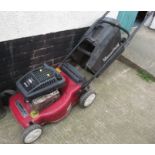 MOUNTFIELD LAWN MOWER WITH BRIGGS AND STRATTON HP470 PETROL ENGINE