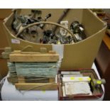 BOX OF ASSORTED VINTAGE FISHING REELS AND FISHING TACKLE (A/F)