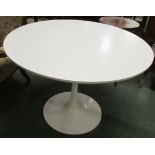 White Arkana 20 tulip circular table, diameter 105.5cm, height 73cm