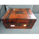 WALNUT VENEERED AND INLAID SEWING BOX, WITH CONTENTS OF SEWING ITEMS