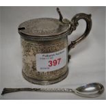 VICTORIAN SILVER MUSTARD MODELLED AS A TANKARD, MARKS FOR LONDON, 1870, MAKER'S STAMP RH, WITH A