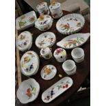 ROYAL WORCESTER EVESHAM DINNER AND OVEN TO TABLEWARE INCLUDING FLAN DISHES, LIDDED TERRENE'S AND
