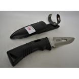 GEPRO UTILITY KNIFE IN PLASTIC SCABBARD