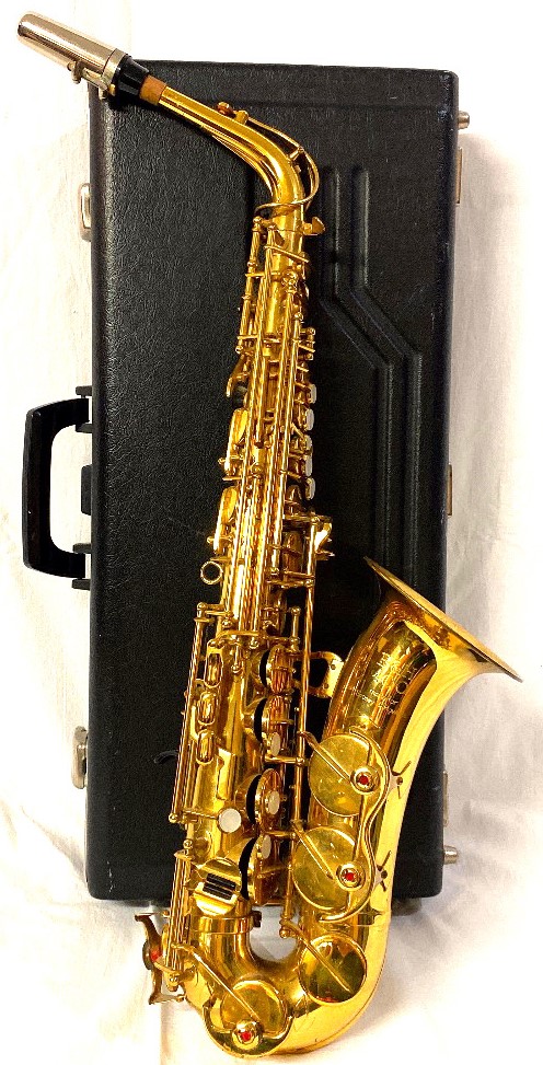 B & H 400 for Boosey & Hawkes Alto saxophone in hard carry case