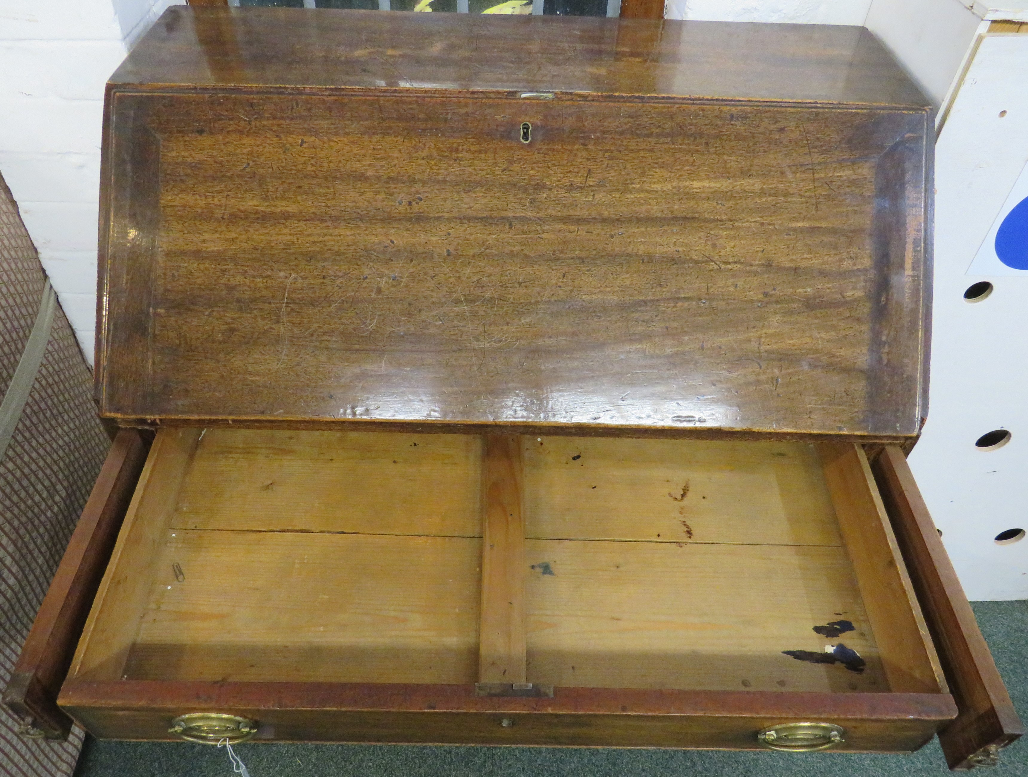 Mahogany bureau, the interior of the fall-front with pigeon holes, drawers and a central compartment - Image 4 of 4