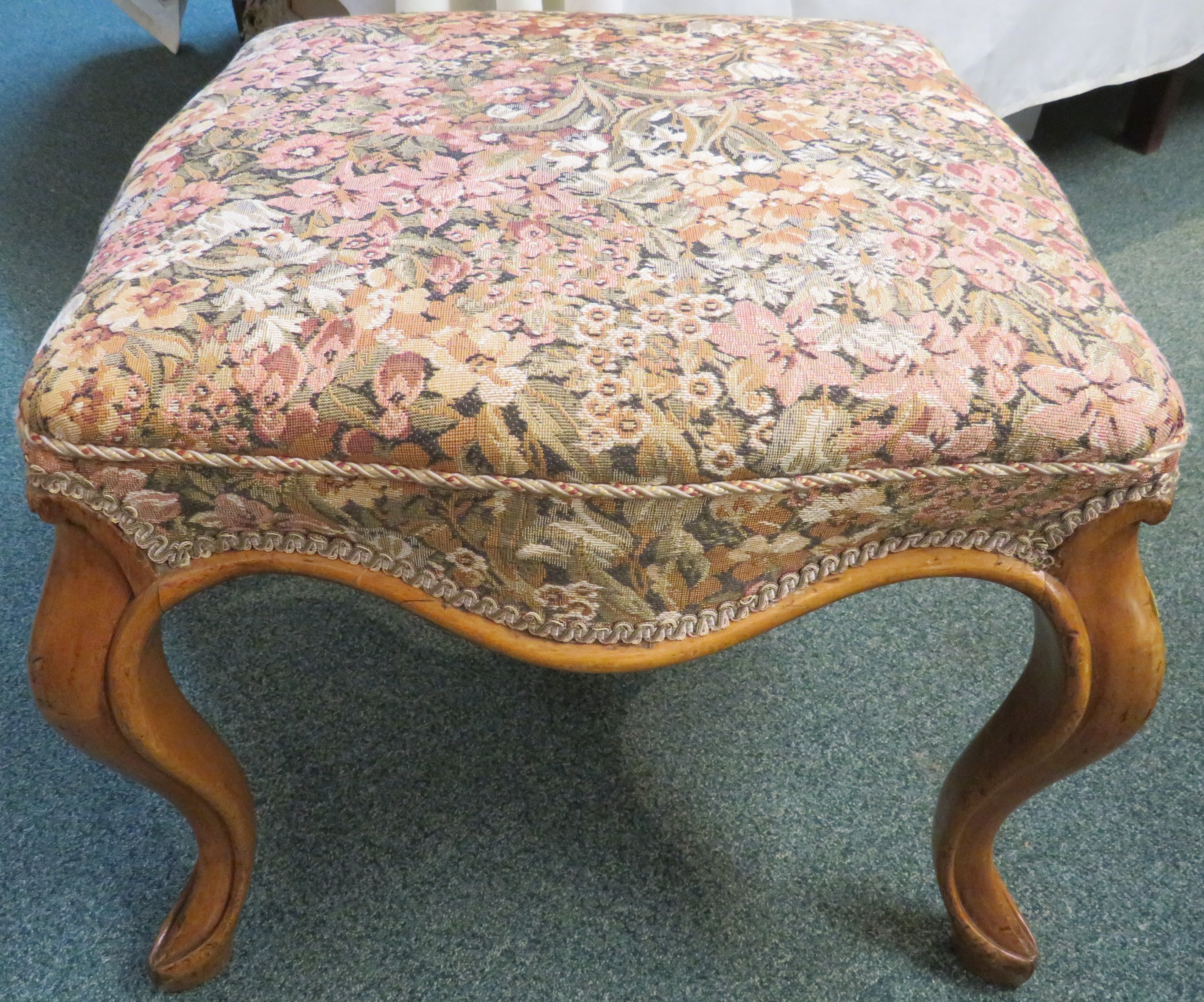 A square low stool with horsehair stuffed seat and pale foliate upholstery, walnut frame with wavy - Image 2 of 5