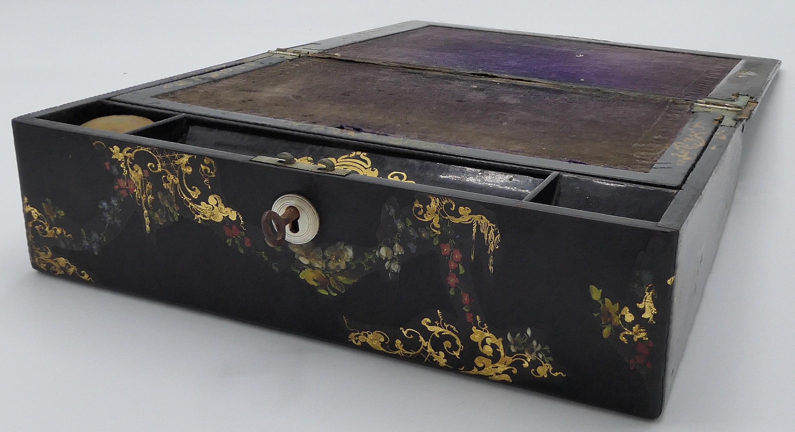 Victorian lady's writing slope, the box slope-fronted in black lacquer with mother of pearl - Image 2 of 3