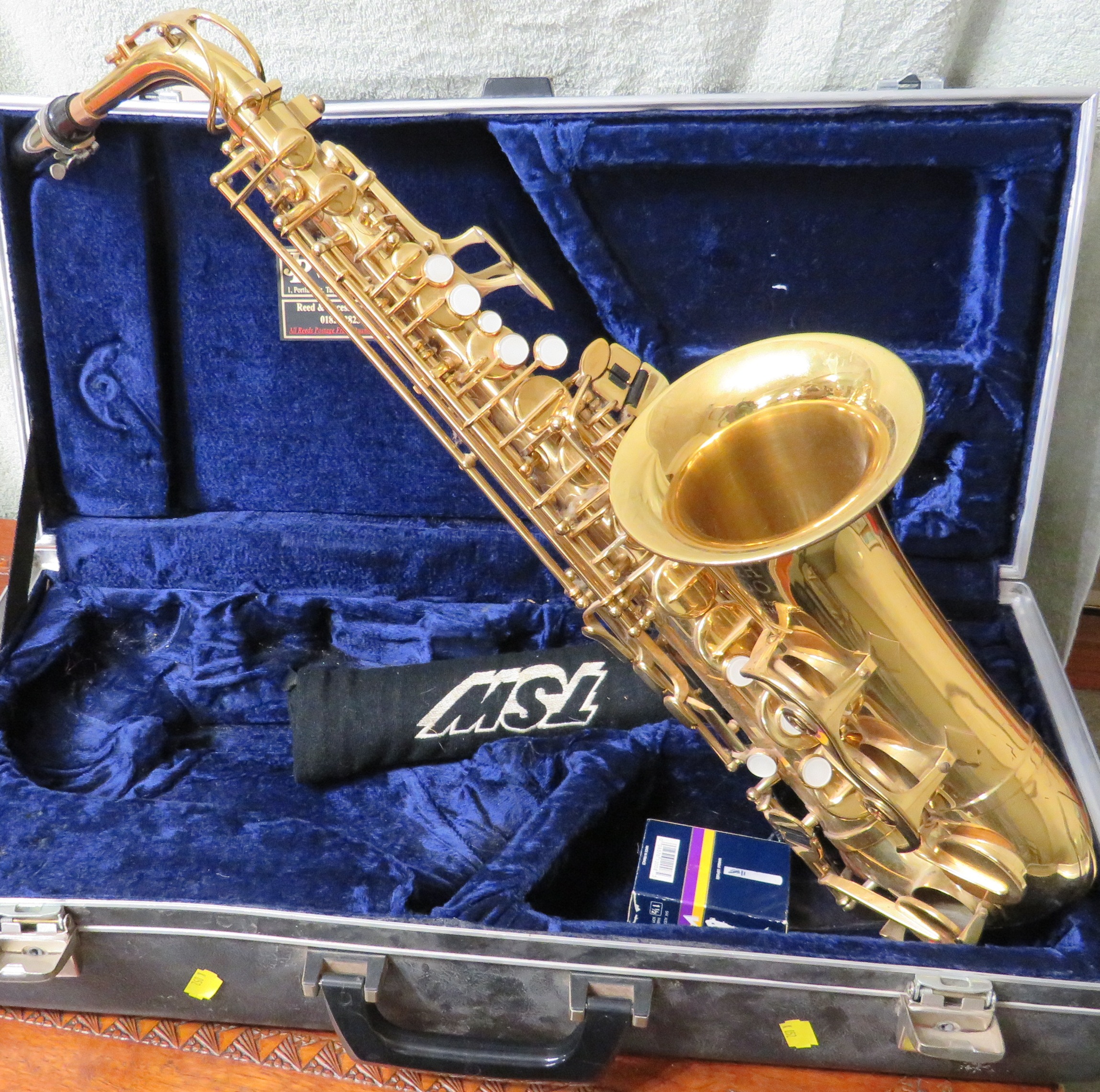 B & H 400 for Boosey & Hawkes Alto saxophone in hard carry case - Image 13 of 14