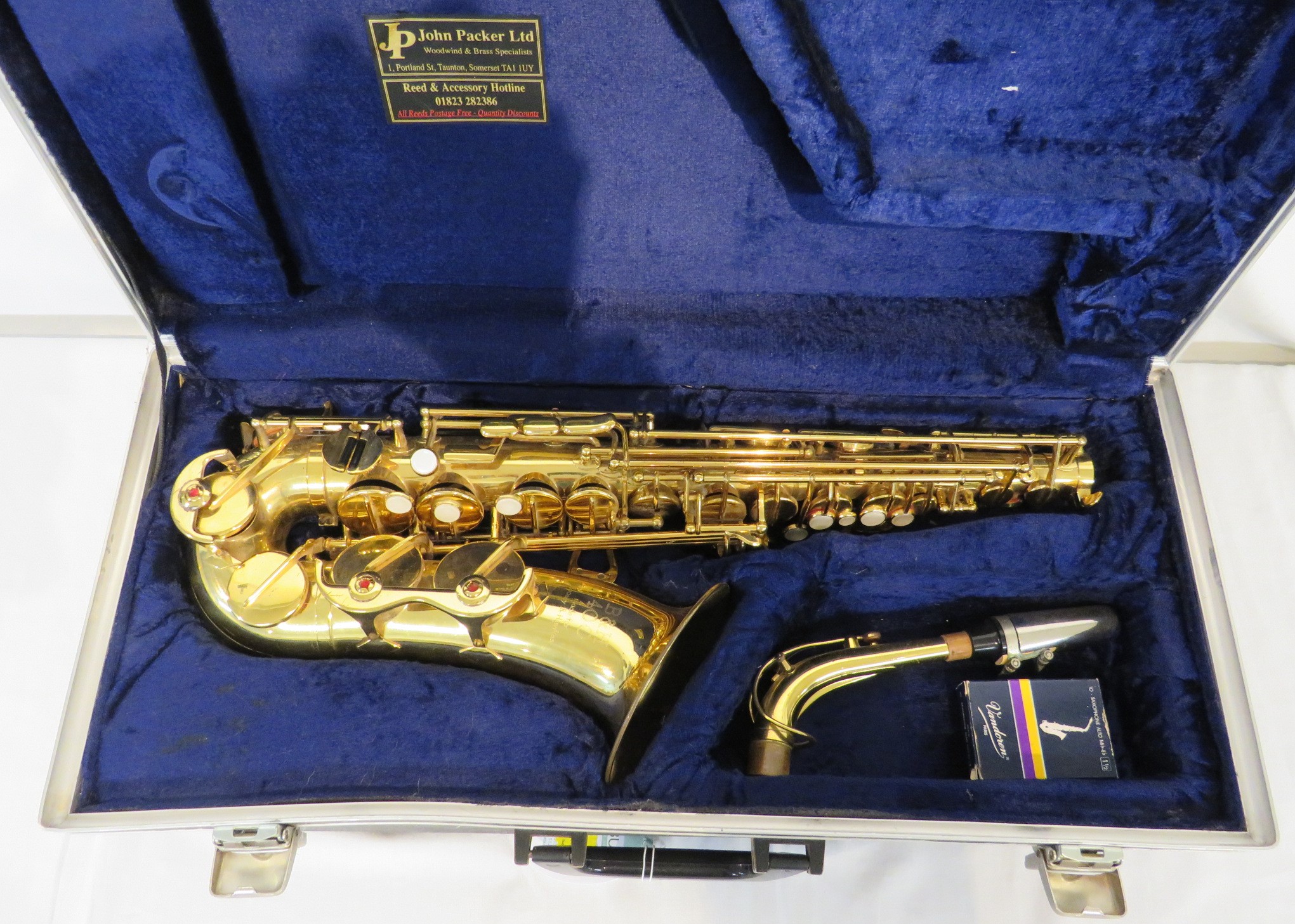 B & H 400 for Boosey & Hawkes Alto saxophone in hard carry case - Image 4 of 14