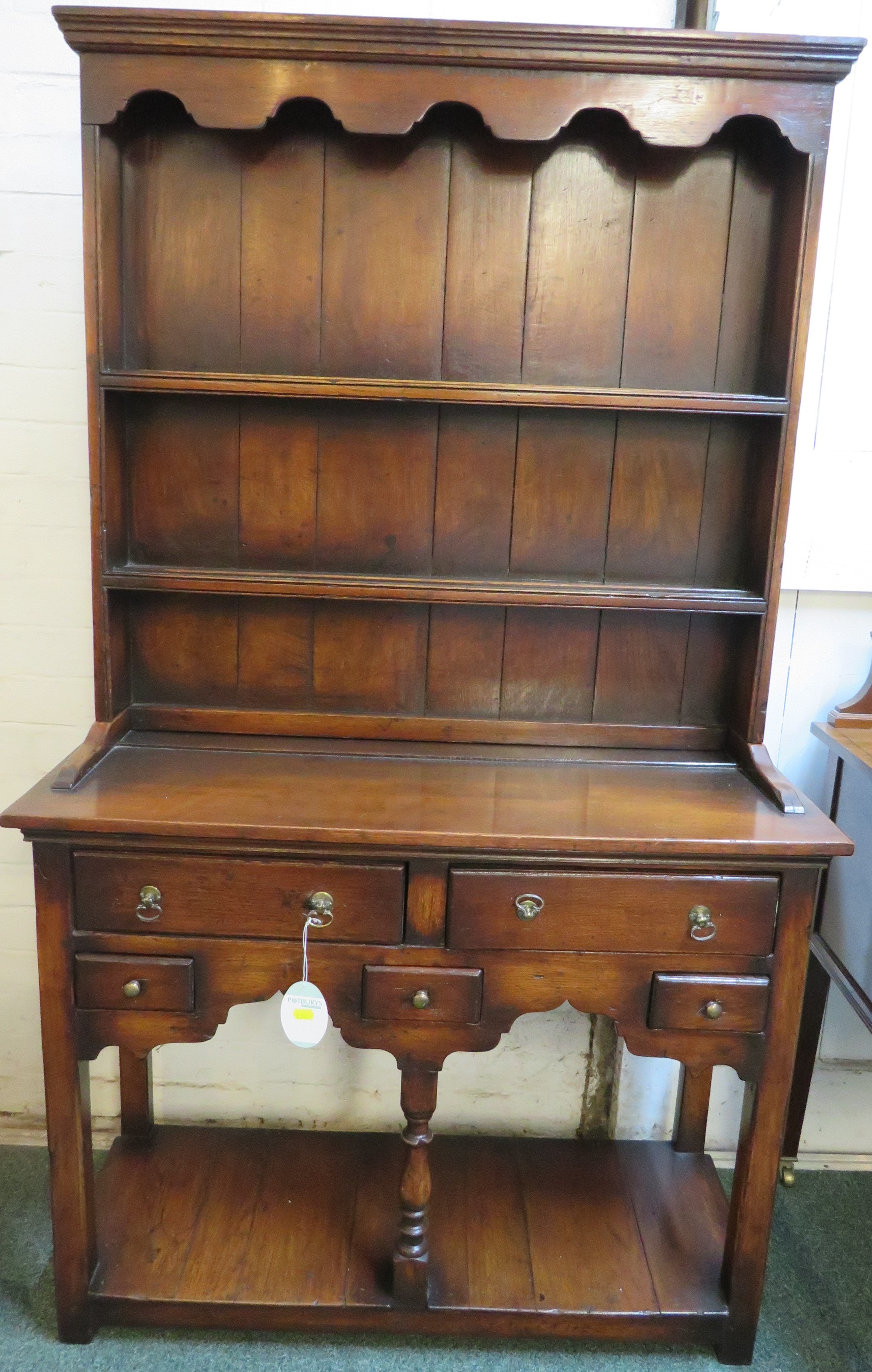 Small oak reproduction dresser in 18th century style, the top with two