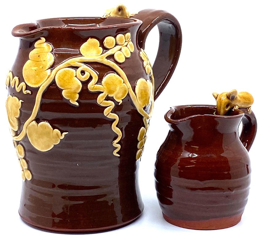 Cleverly Pottery milk jug in a treacle glaze with applied vine leaves and mouse (height 14cm), and a - Image 3 of 3