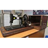 VINTAGE FRISTER ROSSMAN MANUAL SEWING MACHINE WITH WOODEN CARRY CASE (A/F)