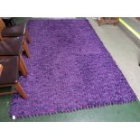 LARGE DREAM WEAVERS PURPLE GROUND FLOOR RUG WITH DEEP FABRIC PILE