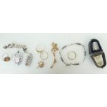Group of silver & gold jewellery comprising 9ct gold 9.
