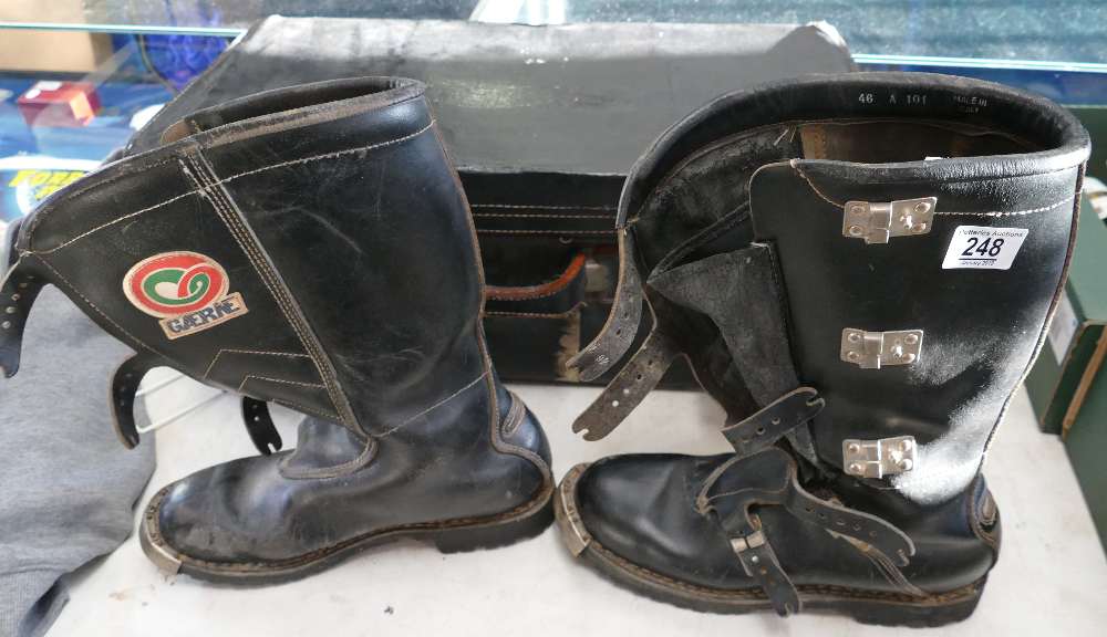 Vintage Gaerne branded Italian Leather motorcycle boots,