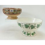 A George Jones bowl together with a Wedgwood Napoleon ivy large footed bowl ( hairline to base) (2)